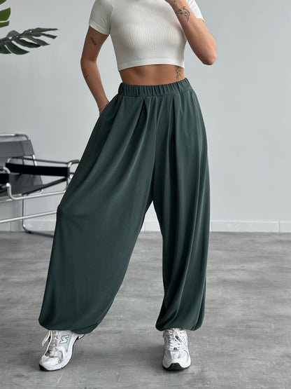 Pantalones zanahoria con cintura elástica sólida